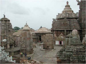 800px-Lingaraj_temple_Bhubaneswar_11005