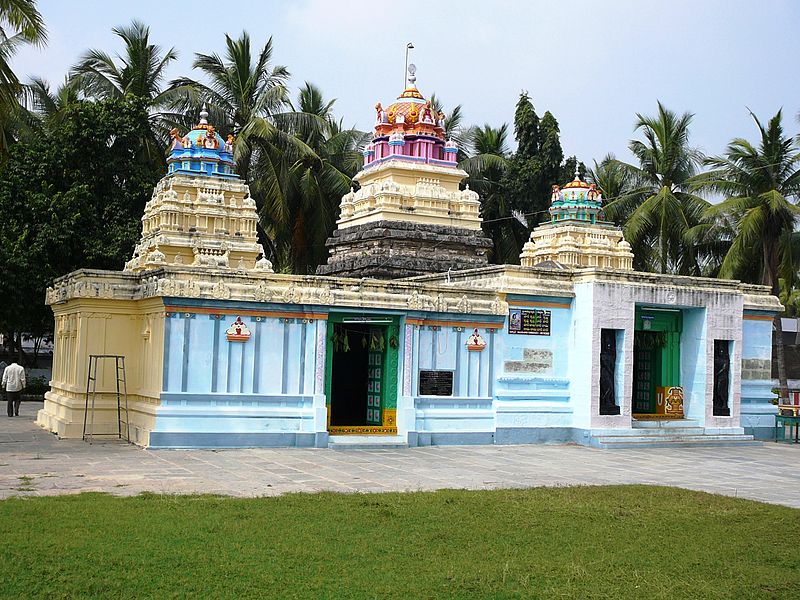800px-Srikakulandhra_Maha_Vishnu_Temple_Panorama